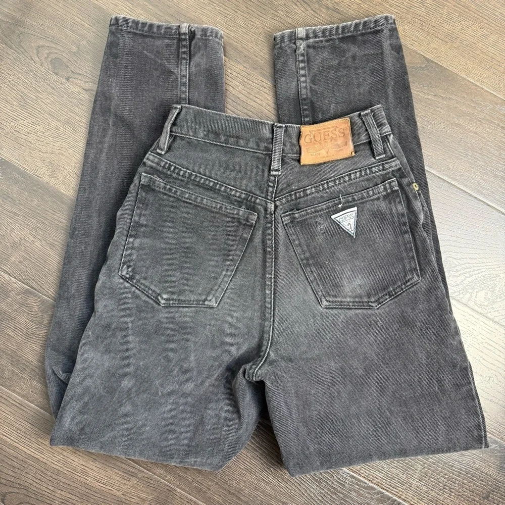 Guess High Rise Women’s Jeans in Washed Black - Picture 6 of 10